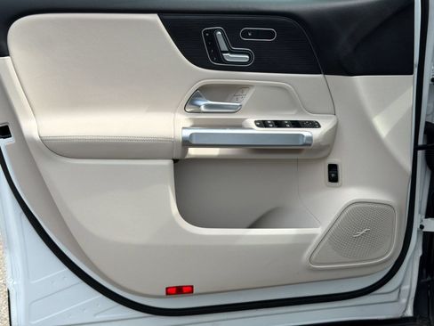 Certified 2026 Mercedes-Benz GLB 250 4MATIC image 14