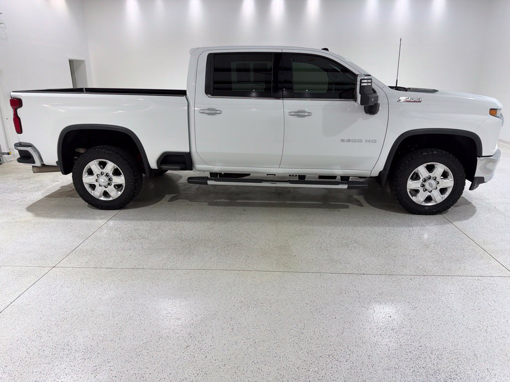 Used 2020 Chevrolet Silverado 2500 LTZ w/ LTZ Premium Package AWD/4WD image 6