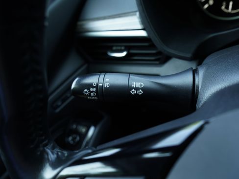 Used 2022 Nissan Altima 2.5 Platinum image 20