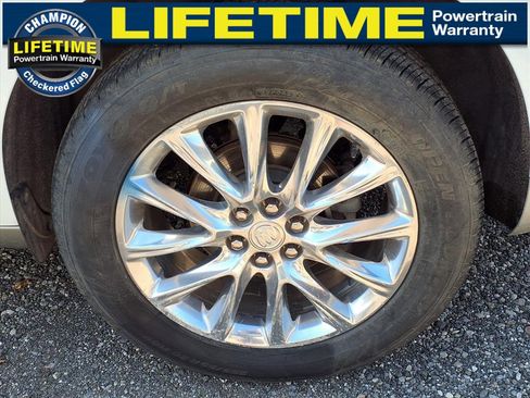 Used 2022 Buick Enclave Premium image 9