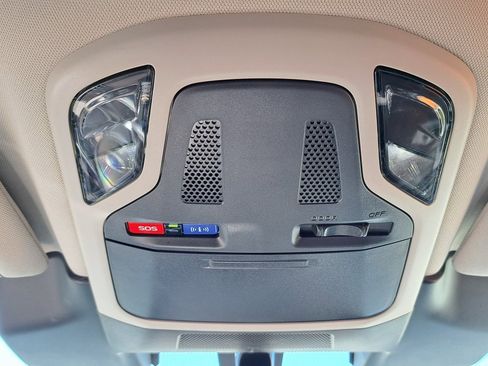 Used 2024 Subaru Outback Premium image 21