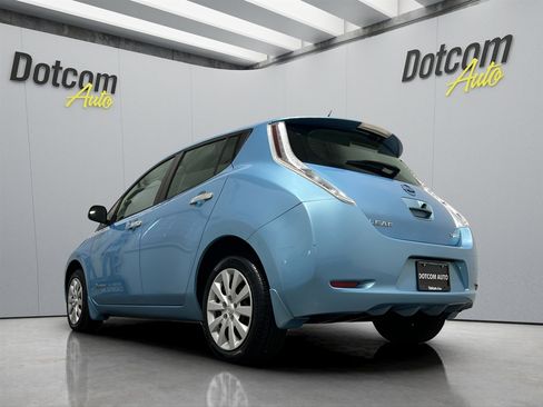Used 2015 Nissan Leaf S image 7