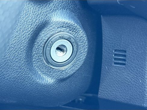 Used 2022 Toyota Tacoma SR5 image 34