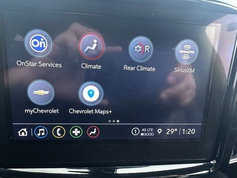 Used 2023 Chevrolet Traverse LT image 28