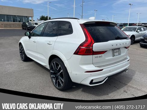 Certified 2024 Volvo XC60 B5 Ultimate w/ Protection Package Premier AWD/4WD image 8