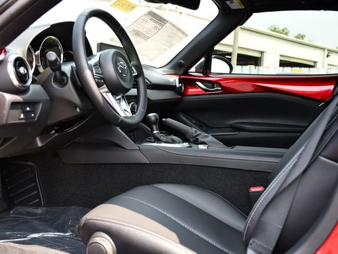 New 2026 MAZDA MX-5 Miata RF Grand Touring RWD image 13