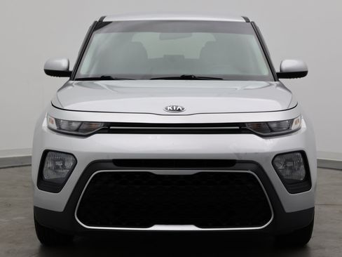 Used 2021 Kia Soul LX FWD image 2