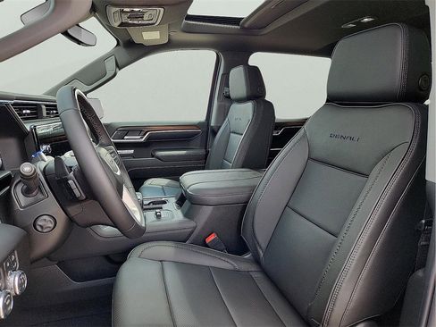 New 2026 GMC Sierra 1500 Denali image 11