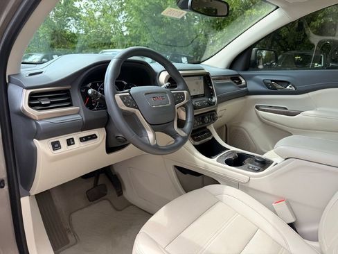 Used 2023 GMC Acadia Denali w/ Trailering Package FWD image 9