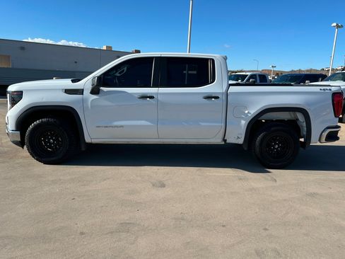 Used 2022 GMC Sierra 1500 Pro w/ Fleet Convenience Package image 2