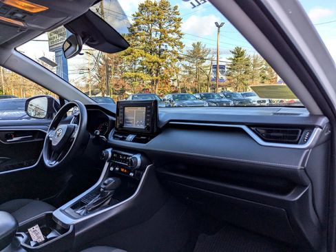 Used 2019 Toyota RAV4 XLE w/ Convenience Package image 33
