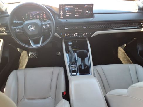 Used 2023 Honda Accord Touring image 11