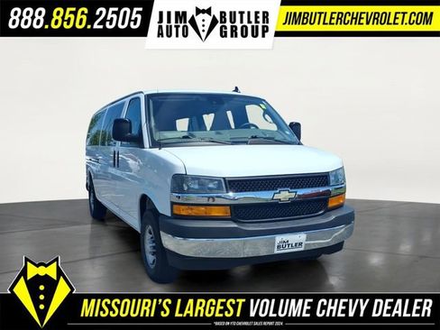 Used 2023 Chevrolet Express 3500 LT w/ LT Preferred Equipment Group RWD image 25