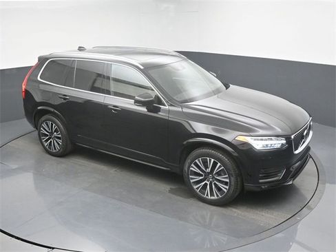 Used 2022 Volvo XC90 T6 Momentum image 46