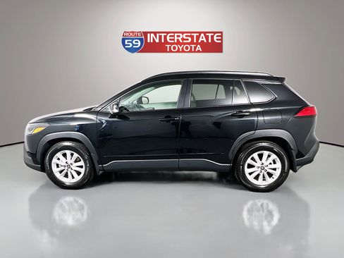 Used 2024 Toyota Corolla Cross LE w/ Moonroof Package AWD/4WD image 4