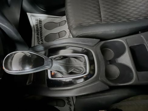 Used 2017 Nissan Rogue S image 24