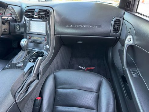 Used 2010 Chevrolet Corvette Coupe w/ Preferred Equipment Group image 26