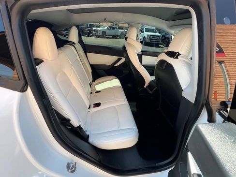 Used 2020 Tesla Model Y Long Range AWD/4WD image 21