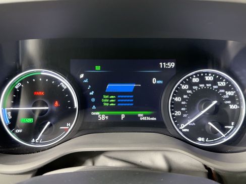 Used 2023 Toyota Sienna Platinum image 16