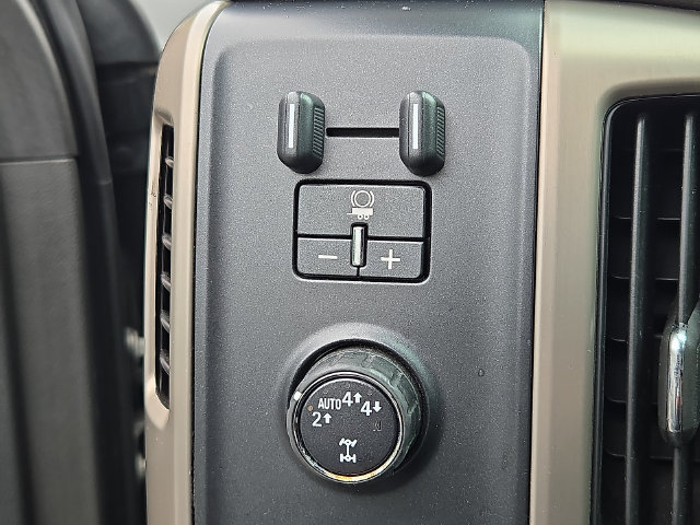 Used 2017 GMC Sierra 1500 Denali w/ Denali Ultimate Package AWD/4WD image 9