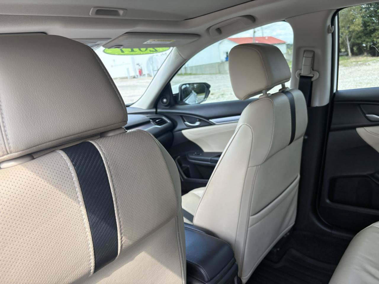 Used 2017 Honda Civic Touring image 28