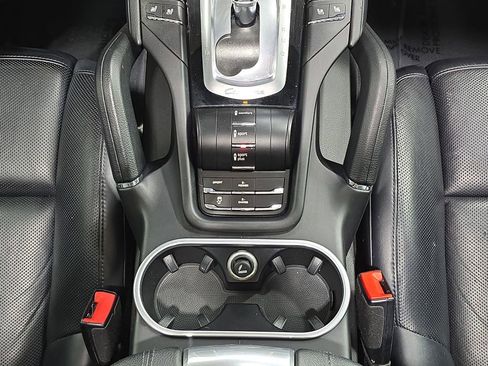 Used 2017 Porsche Cayenne S Platinum AWD/4WD image 20