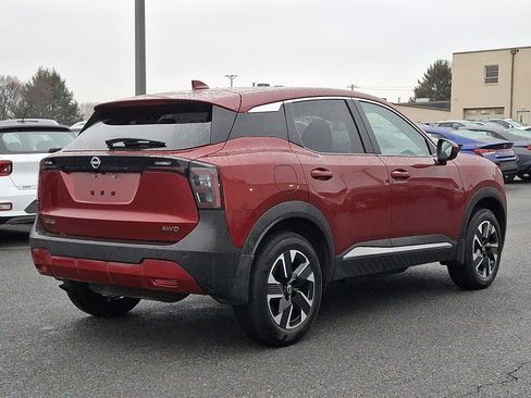 Used 2025 Nissan Kicks SV w/ Charging Package image 5