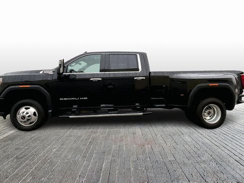Used 2023 GMC Sierra 3500 Denali w/ Denali Ultimate Package image 5