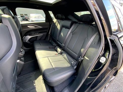 Used 2024 Cadillac Lyriq Luxury AWD/4WD image 26
