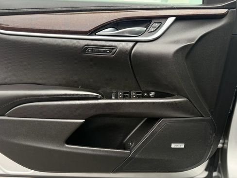 Used 2016 Cadillac XTS Luxury FWD image 30