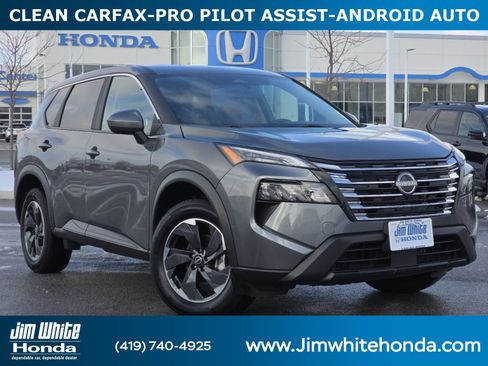 Used 2025 Nissan Rogue SV image 1