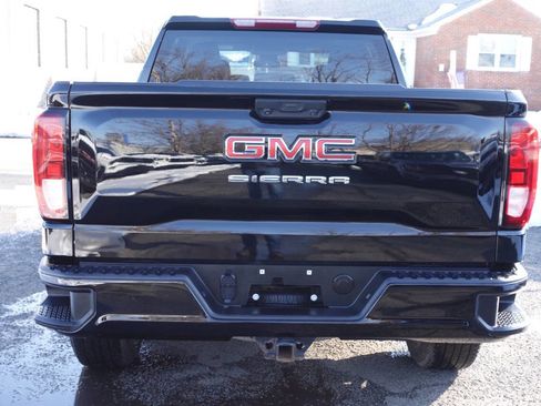 Used 2024 GMC Sierra 1500 Pro w/ Graphite Edition image 8