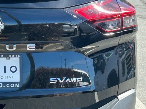 Used 2023 Nissan Rogue SV w/ SV Premium Package image 4