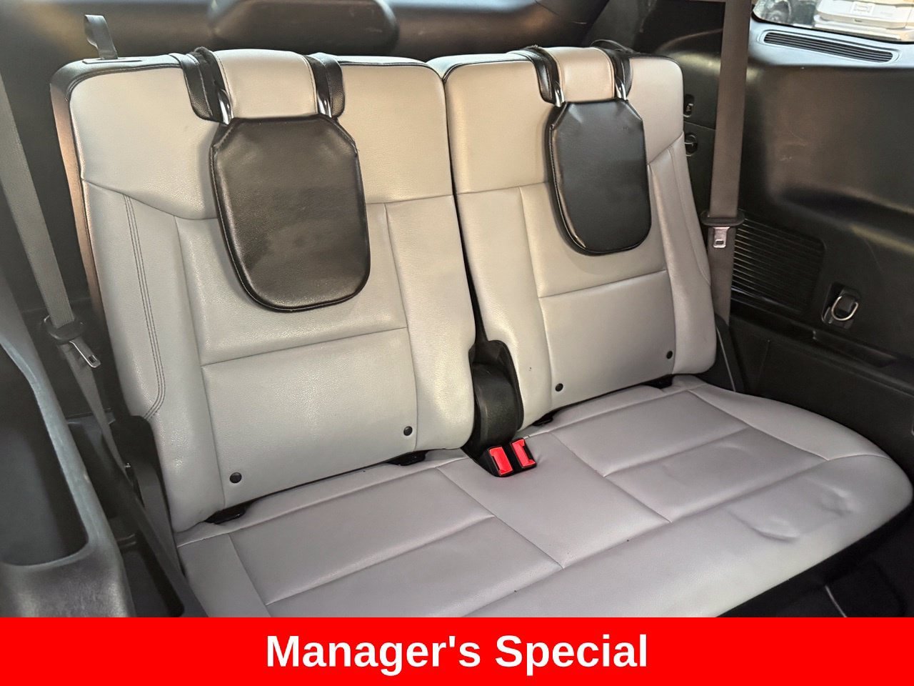 Used 2021 Ford Explorer XLT w/ Equipment Group 202A RWD image 39