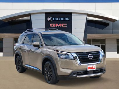 Used 2024 Nissan Pathfinder Platinum