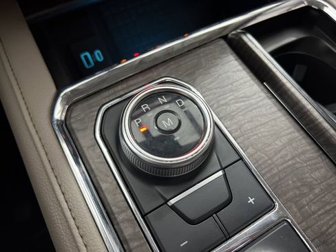 Used 2021 Ford Expedition Limited image 15