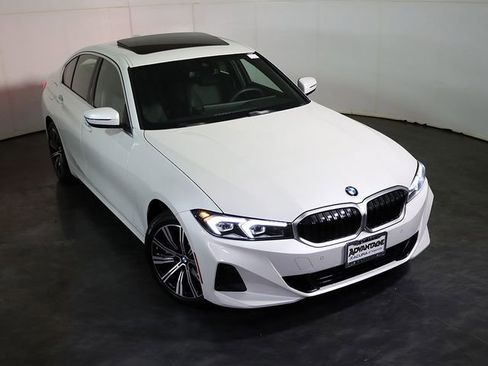 Used 2025 BMW 330i xDrive Sedan AWD/4WD image 7