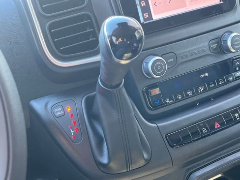 New 2026 RAM ProMaster 1500 w/ Quick Order Package 22G SLT image 8