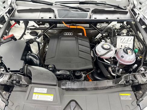 Used 2020 Audi Q5 e Premium w/ Convenience Package image 28