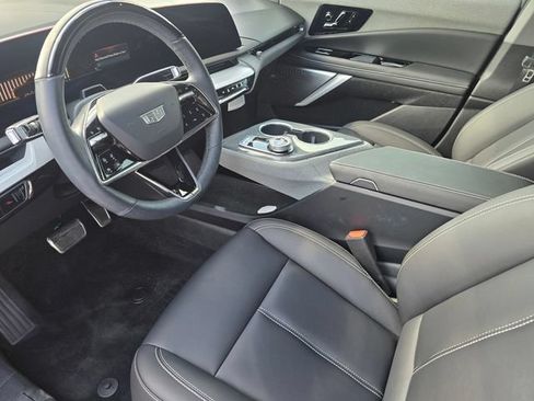 Used 2025 Cadillac Optiq Sport 1 AWD/4WD image 23