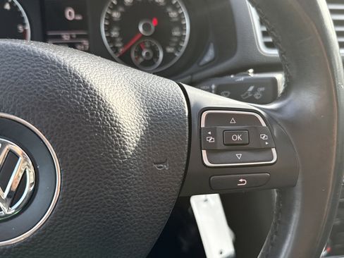 Used 2013 Volkswagen Passat TDI SE image 20