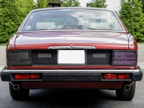 Used 1988 Jaguar XJ Vanden Plas RWD image 5