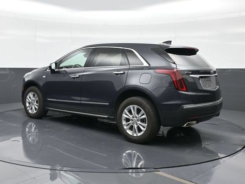 Certified 2023 Cadillac XT5 Luxury FWD image 2