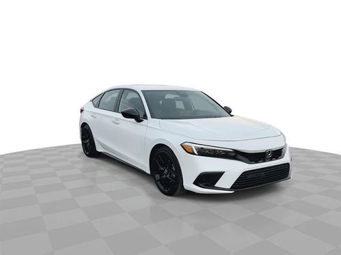 Used 2024 Honda Civic Sport image 2