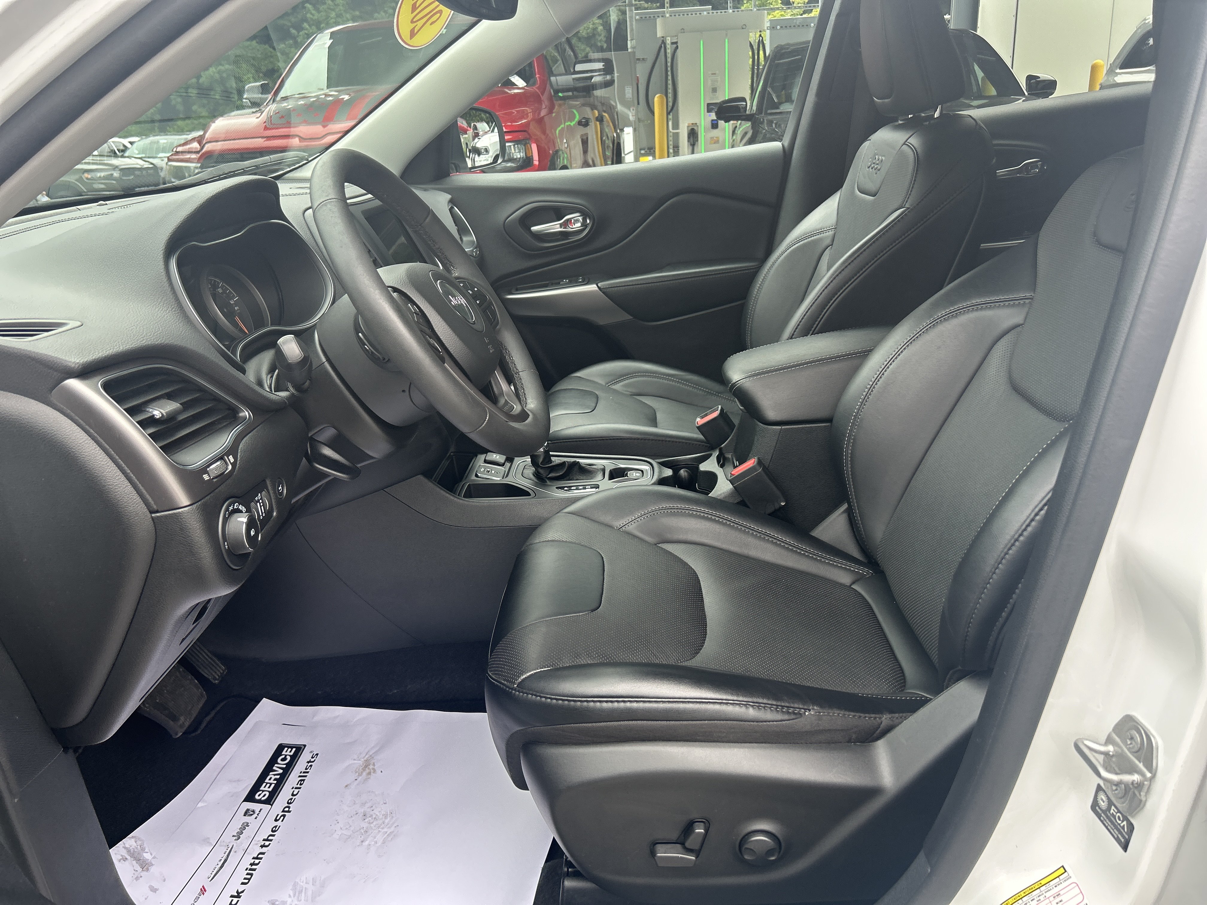 Certified 2022 Jeep Cherokee Latitude Lux FWD image 16