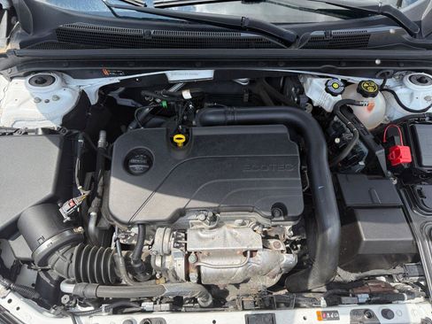 Used 2023 Chevrolet Malibu LT FWD image 28