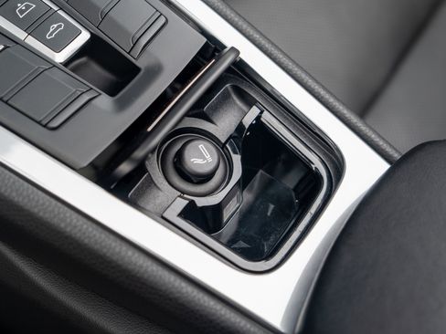 Certified 2017 Porsche 911 Carrera image 26