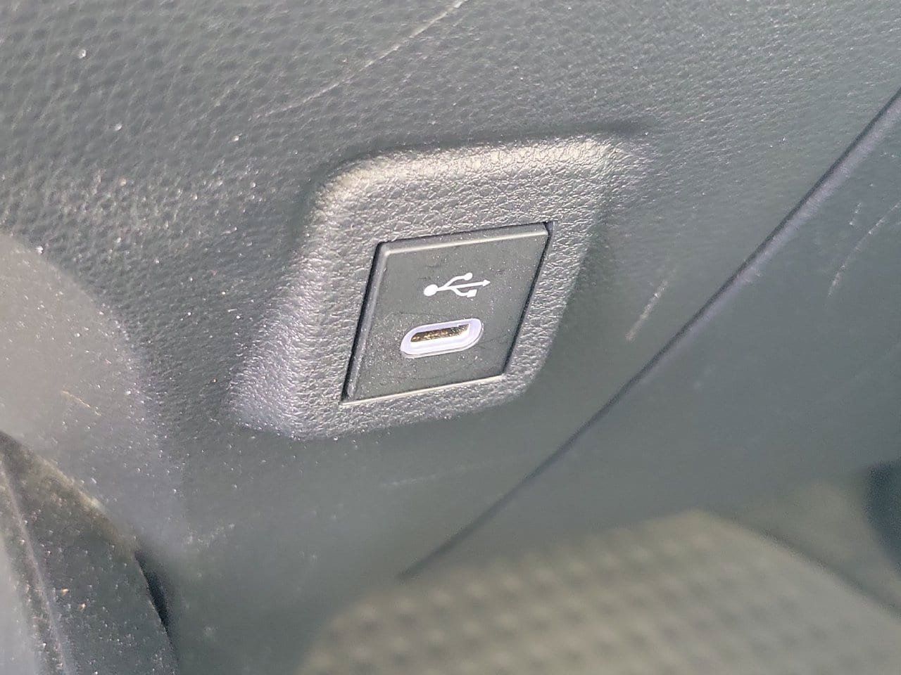 Used 2023 Toyota Corolla LE FWD image 28