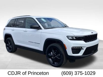 New 2025 Jeep Grand Cherokee Limited w/ Black Appearance Package