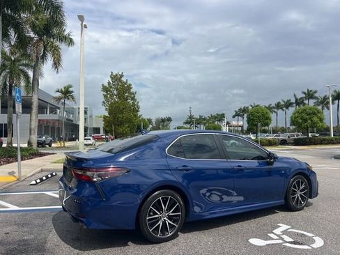 Used 2023 Toyota Camry SE FWD image 14